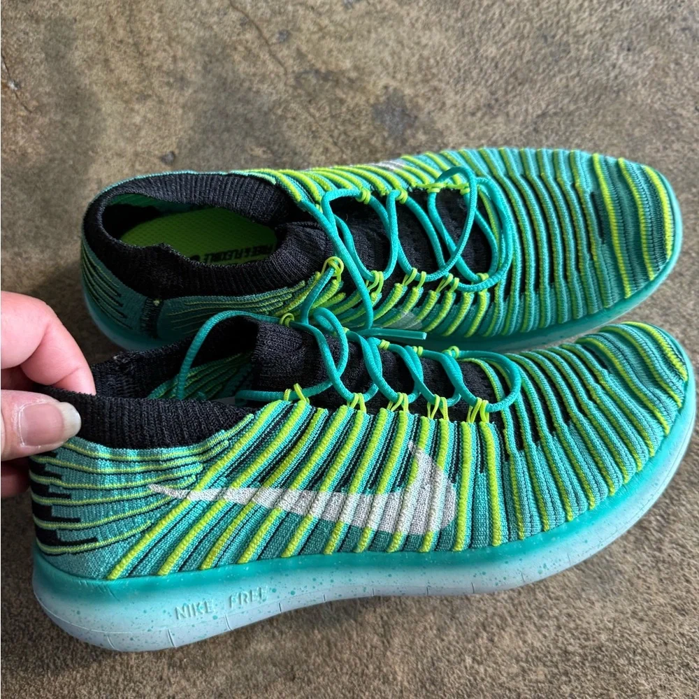 Nike Kids Sneakers - Teal and Lime